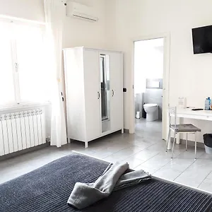2* Vendégház Delfo